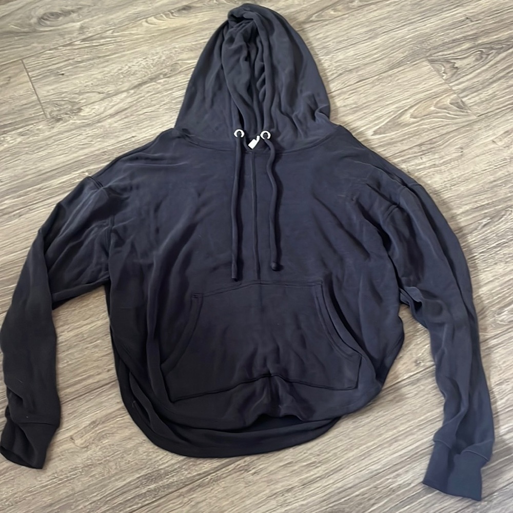 Free People movement back into it hoodie size XS